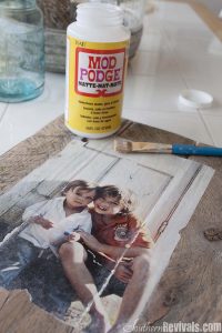 DIY Pallet Photo Frames