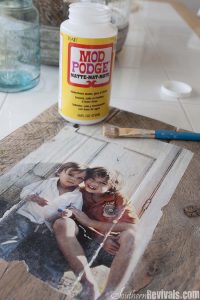 DIY Pallet Photo Frames