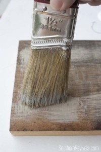 Faux Driftwood Paint Finish Tutorial