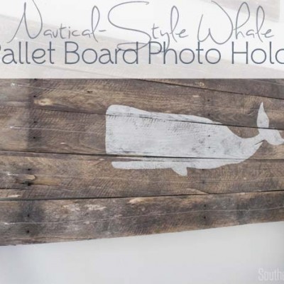 DIY Pallet Wood Photo Holder #nautical #whale #palletproject SouthernRevivals.com