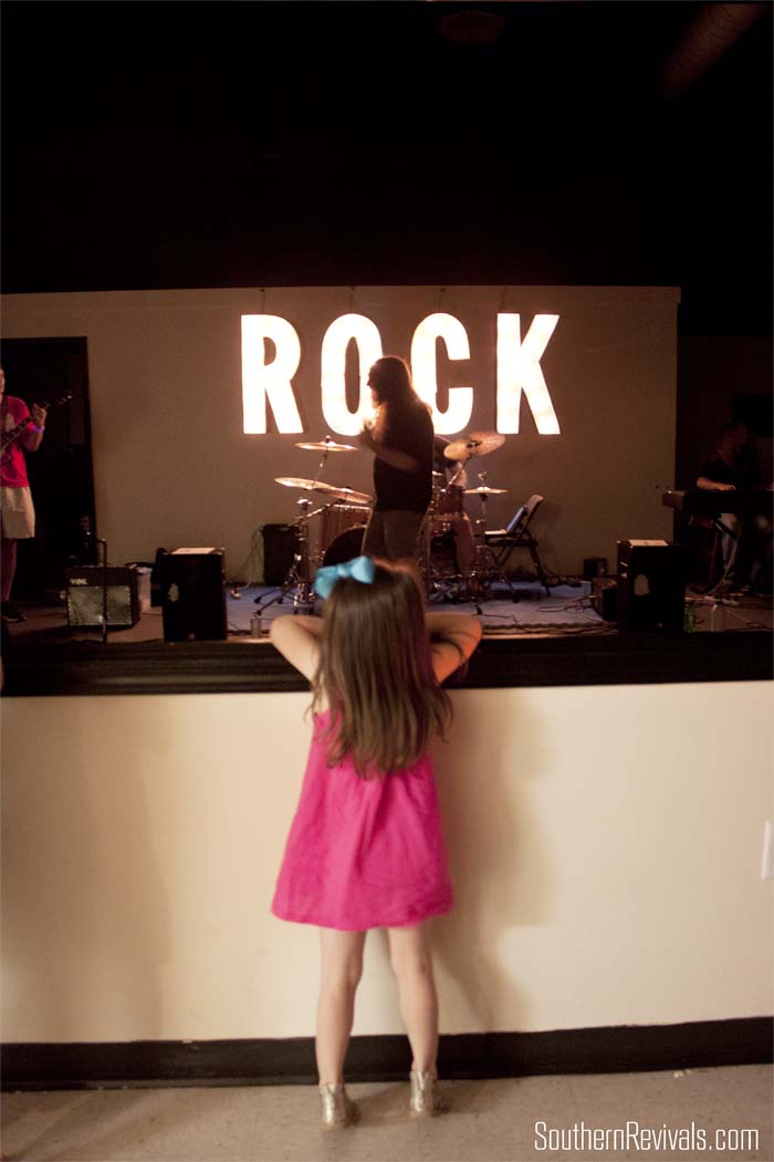 Rock N Roll Birthday Party #rocknroll #birthday #diyparty SouthernRevivals.com