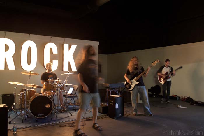 Rock N Roll Birthday Party #rocknroll #birthday #diyparty SouthernRevivals.com