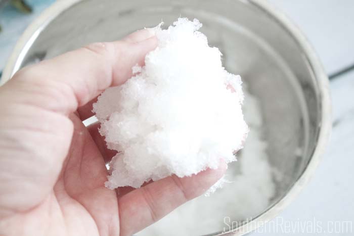 DIY-Fake-Play-Snow-10.jpg DIY-Fake-Play-Snow-10.jpg