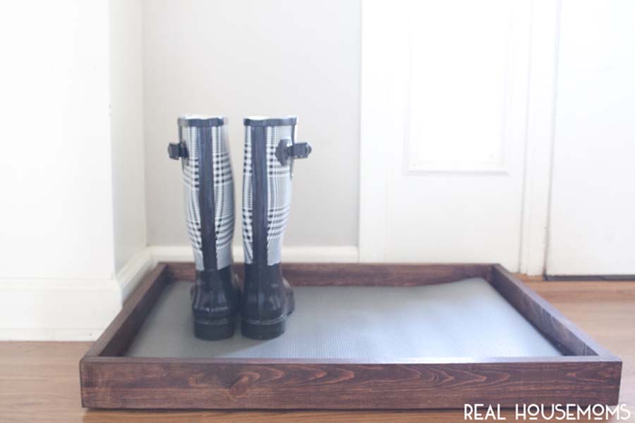 $5 DIY Boot Tray