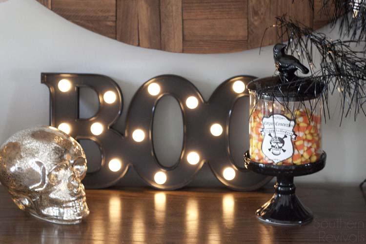 DIY Skeleton Hands Etched Glasses