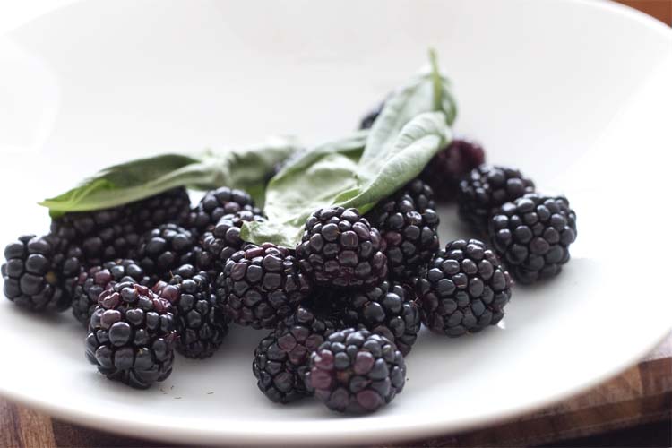 Almond-Cake-Blackberry-Basil-Compote5