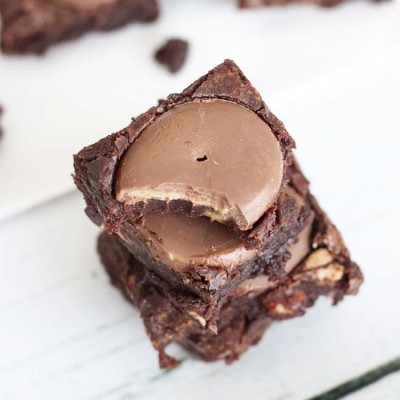 DOVE Eggs Peanut Butter Fudge Brownies | FREE Printable