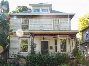 My Obsession with Old Houses