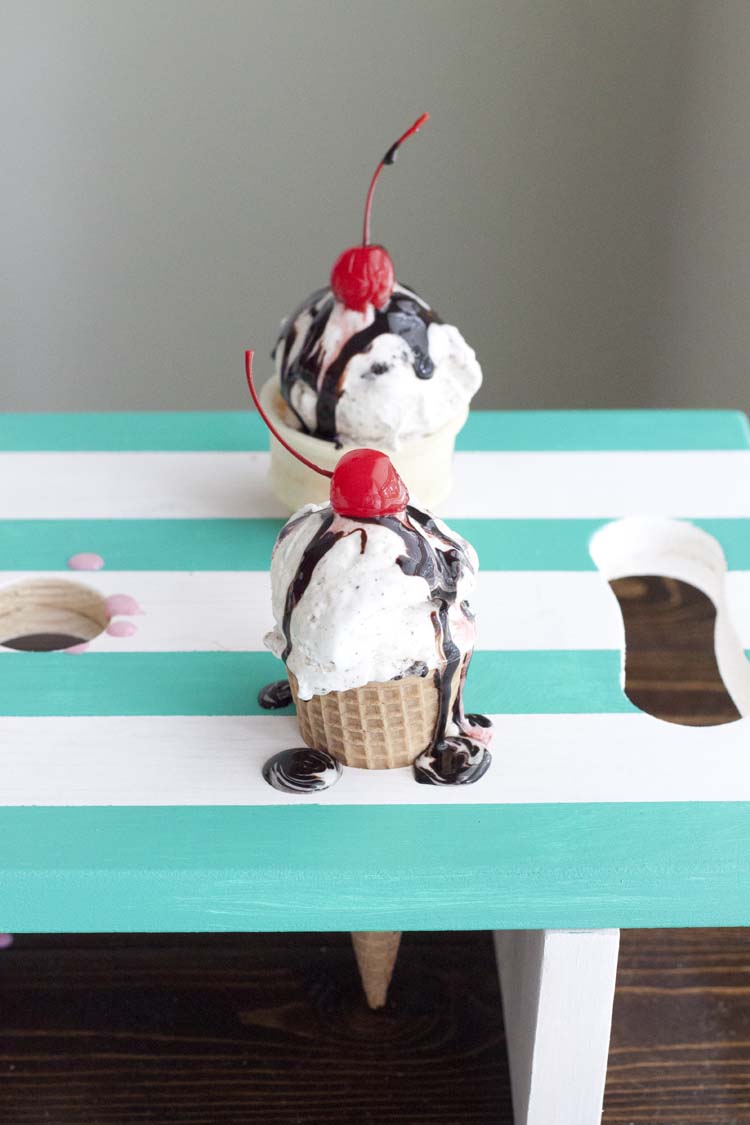 DIY Ice Cream Cone Serving Tray