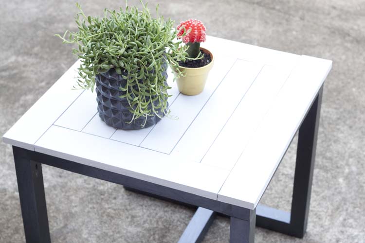 DIY Outdoor Side Table | Pottery Barn Knockoff