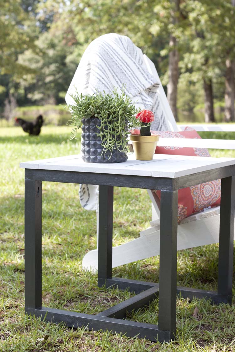 DIY Outdoor Side Table | Pottery Barn Knockoff