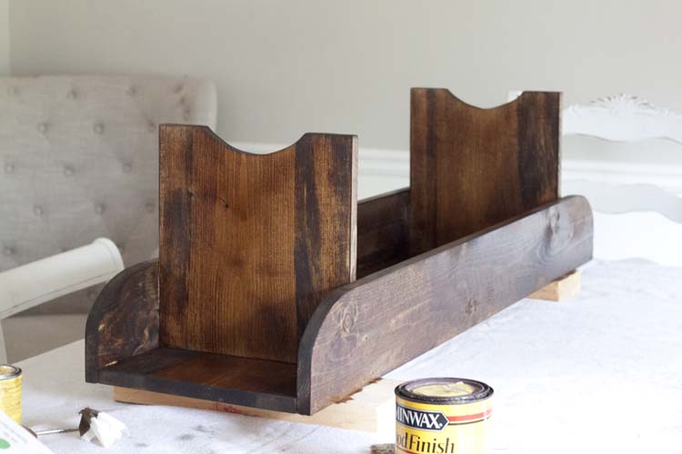 DIY Farmhouse Style Milking Bench