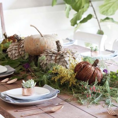 Farmhouse style | Farmhouse-Inspired Fall Table Decorations