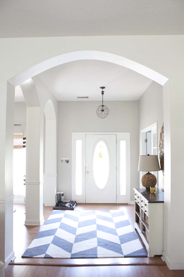 Farmhouse-style Foyer Entryway Makeover