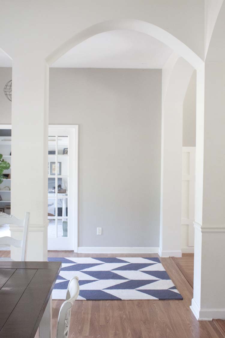 Farmhouse-style Foyer Entryway Makeover