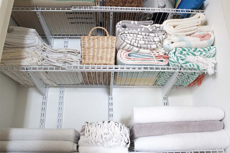 DIY Linen Closet Makeover