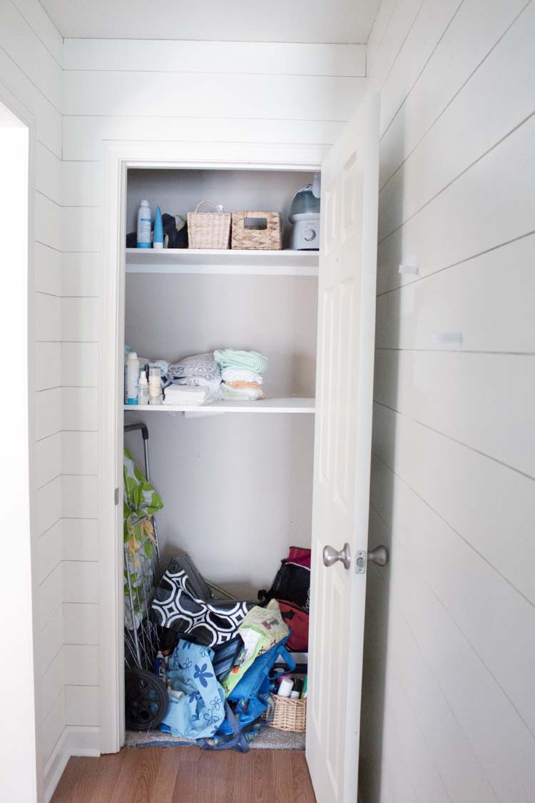 DIY Linen Closet Makeover