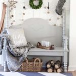 Farmhouse Christmas Entryway Styling Ideas