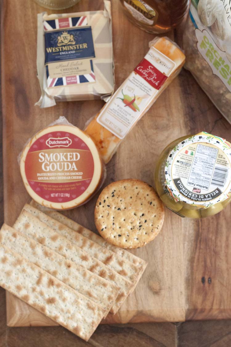 Holiday Cheese Board How-to