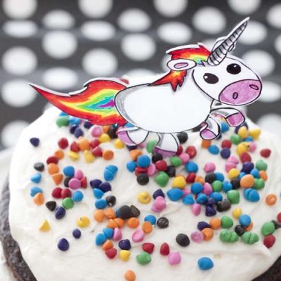 DIY Shrinky Dinks Cake Topper