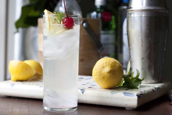 How to Make a Tom Collins Cocktail