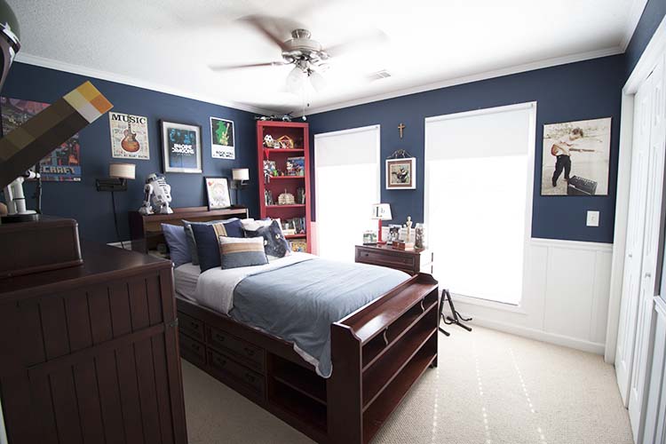 navy boys bedroom