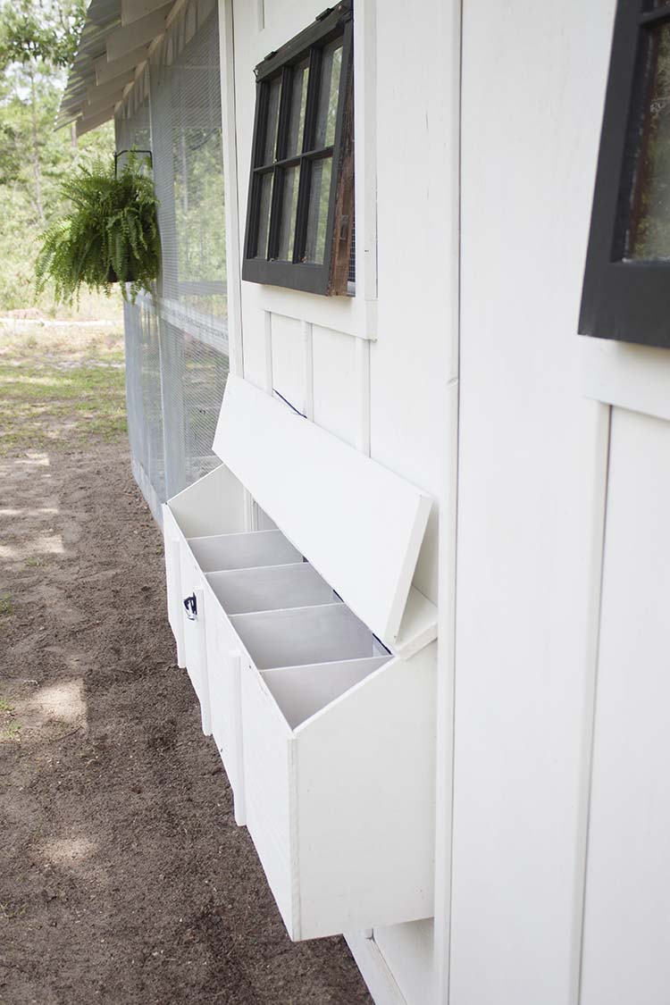 chicken coop nesting boxes