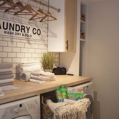 modern farmhouse laundry room