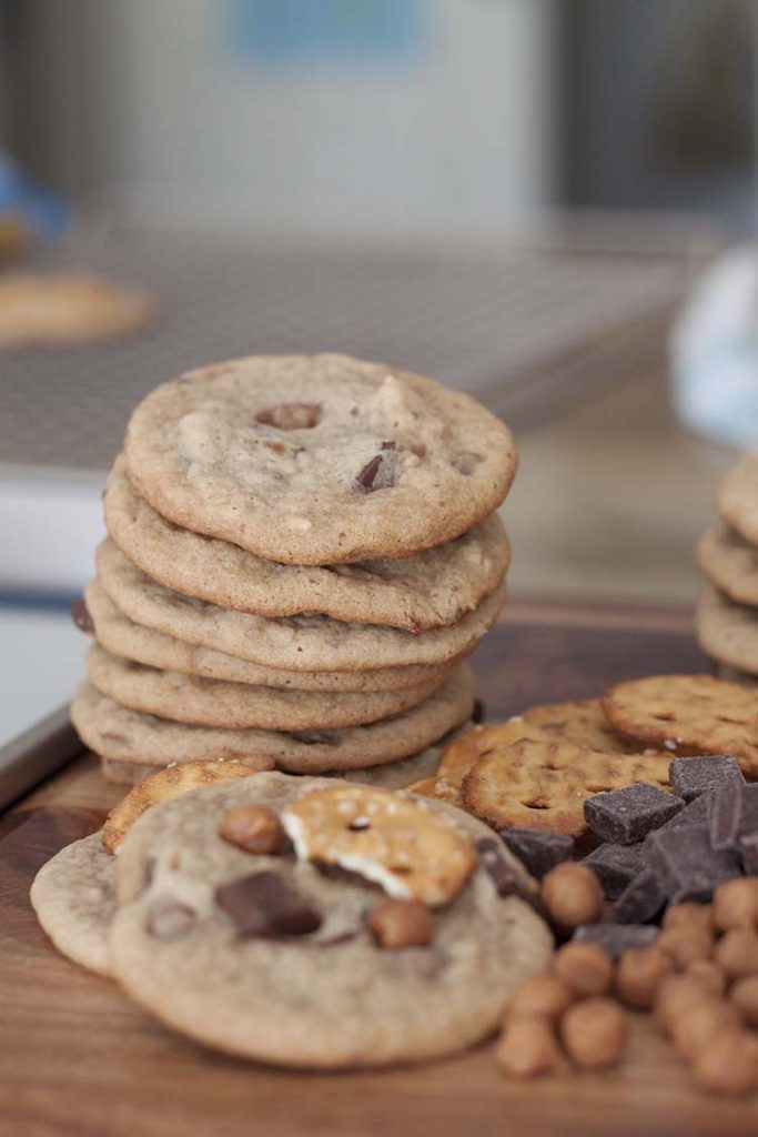 chewy-caramel-pretzel-chocolate chunk cookies